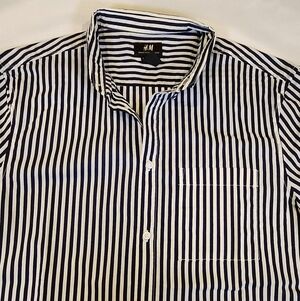 H&M Blue and White Striped Men's Shirt Size M